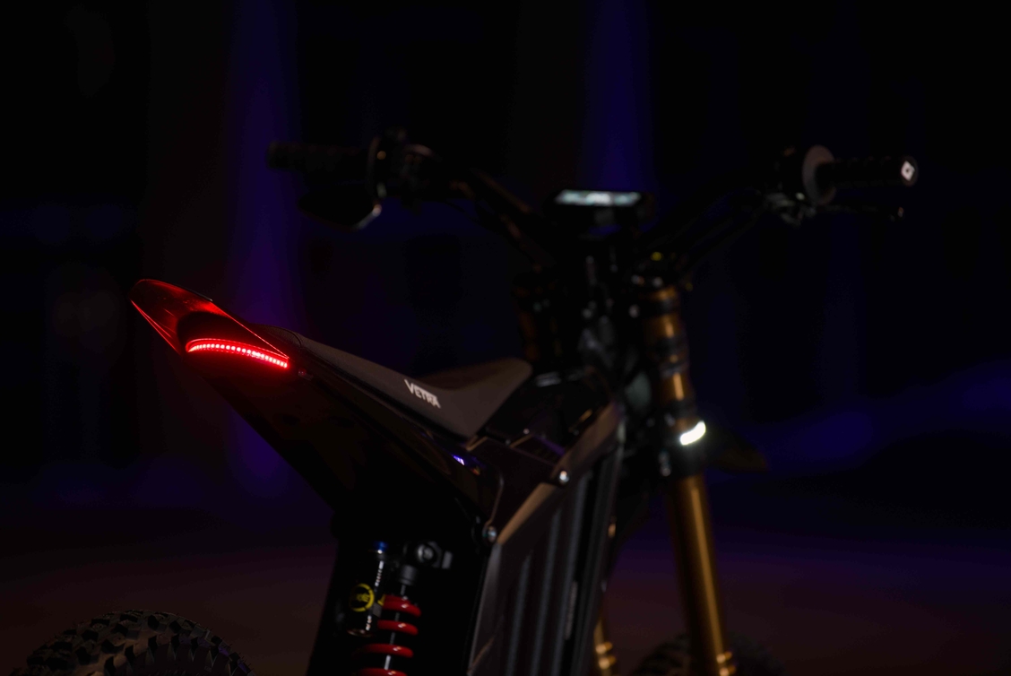 Curved Full Lighting Kit – Vetra Blazer & Arctic Leopard XE PRO S